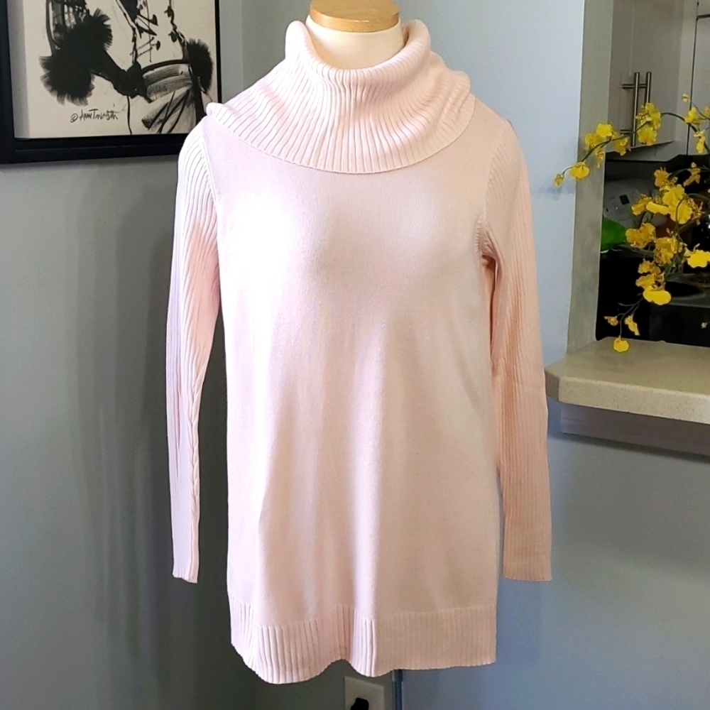 Crown & Ivy, women's light pink cowl‎ neck sweater. Oversized XS. Excellent cond